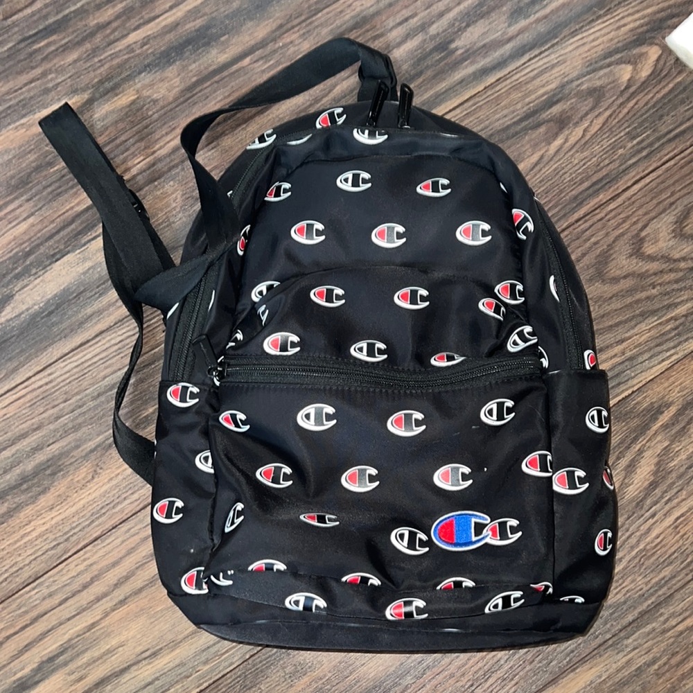 Champion Mini Backpack🤍